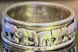 Körben elefántos tömör ezüst magyar fémjeles karika gyűrű különleges