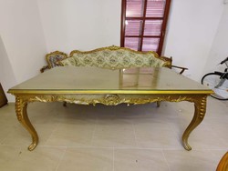 Baroque gold table