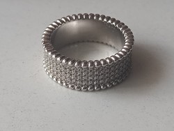 New women's round stone silver ring