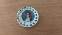 (K) small porcelain fridge magnet Empress Elisabeth