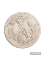 A large specimen of the dragon slayer Saint György commemorative medal in plaster is rare!