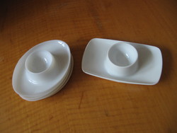 Retro white plastic soft-boiled egg holders 4+1