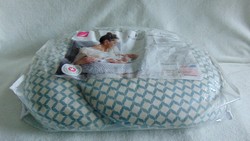 Ergonomic baby - mom pillow