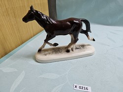 X0216 GDR vágtázó ló 22x16 cm