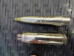 Légvédelmi Gépágyú lőszer öngyújtó brutális méretű sok jelzéssel