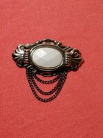 Retro brooch (497)