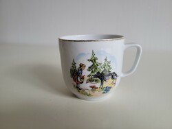 Old retro fairy-tale pattern Raven House porcelain mug, children's mug red-faced and the wolf