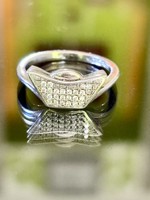 Beautiful silver ring