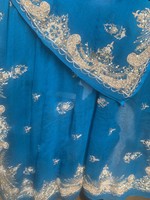 Dazzling tablecloth for lovers of India.-Stole