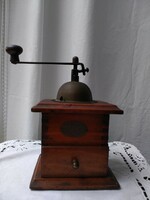 Perfect antique coffee/pepper grinder/museum piece/