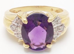 392T. From HUF 1 beautiful 14k gold 3.74G accant diamond 0.10Ct amethyst 2.5Ct ring size 53