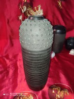 Erdélyi feketecserep bütykös váza