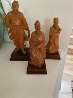 Chinese figures carved from wood