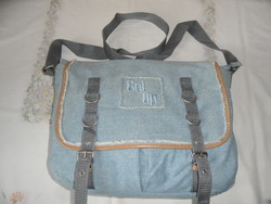 Older denim shoulder bag, side bag