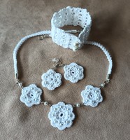 Lace jewelery set white