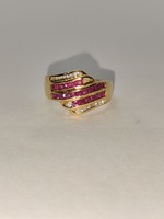 Vintage gyűrű gyémánttal és rubinnal