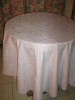 Wonderful pale purple damask tablecloth