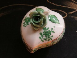 Herend, miniature, heart-shaped bonbonier with a green rose