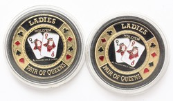 Casino gold-plated pair of chips (2 pcs) pair of queens - poker card-guard