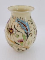 Zsolnay virágmintás váza, 13 cm