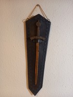 Bronz kard fali dísz