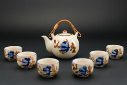 Kínai porcelán teás csészék kiöntővel, 6 darabos.