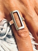 Különleges Ezüst (925) design gyűrű! 5,4 Gramm! 55-ös méret! Ajándéknak is tökéletes!