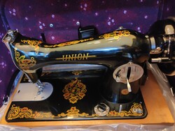 Union Soviet sewing machine found in brand new condition with accessories and papers from 1981