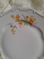 Zsolnay feathered flat plate