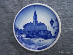 Royal Copenhagen porcelain wall decorative bowl with Copenhagen cityscape in perfect condition, marked decora
