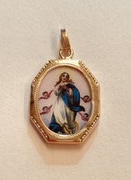 Mária angyalokkal medál arany keretben