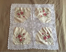 77X76 cm rose tablecloth