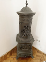 Cast iron stove