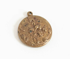 Art Nouveau style openable secret pendant with a lily flower pattern - vintage pendant, collar, necklace