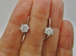 Beautiful silver earrings with 1.68ct moissanite diamonds