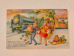 Régi képeslap újévi levelezőlap szerencsehozó vonat gyerekek patkó lóhere