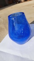 Gyönyörű kék fátyolüveg váza