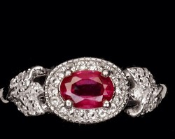 Valódi modern stílusú rubin drágaköves  ezüstgyűrű 6x8 mm ¹