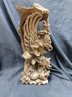 Balinéz fafaragás,hindu mitológia Garuda-Vishnu isten madara.