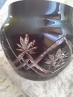 Burgundy polished vase 9 cm high