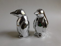 Ceramic penguin salt and pepper shaker