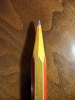 Óriási ceruza