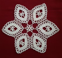 Six-pointed round lace tablecloth