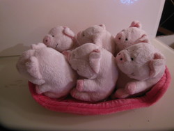 Pig litter - 6 pcs - small - 13 x 9 cm - piglets - 30 x 24 x 14 cm - super cute - plush - brand new