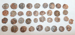KIÁRUSÍTÁS !!! :)  Római bronz érmék / 37 db