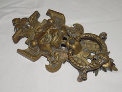 A rarity! Original bronze knocker with lion.