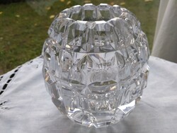 Crystal vase, offering