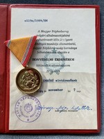 Honvédelmi Érdemérem 30 év után kitüntetés adományozó dokumentummal