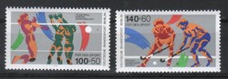 Postal cleaner berlin 813 mi 836-837 EUR 7.00