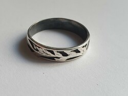 Men's silver ring